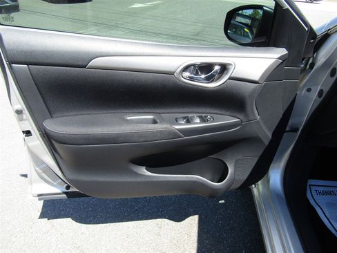 Used 2015 Nissan Sentra S FWD image 13