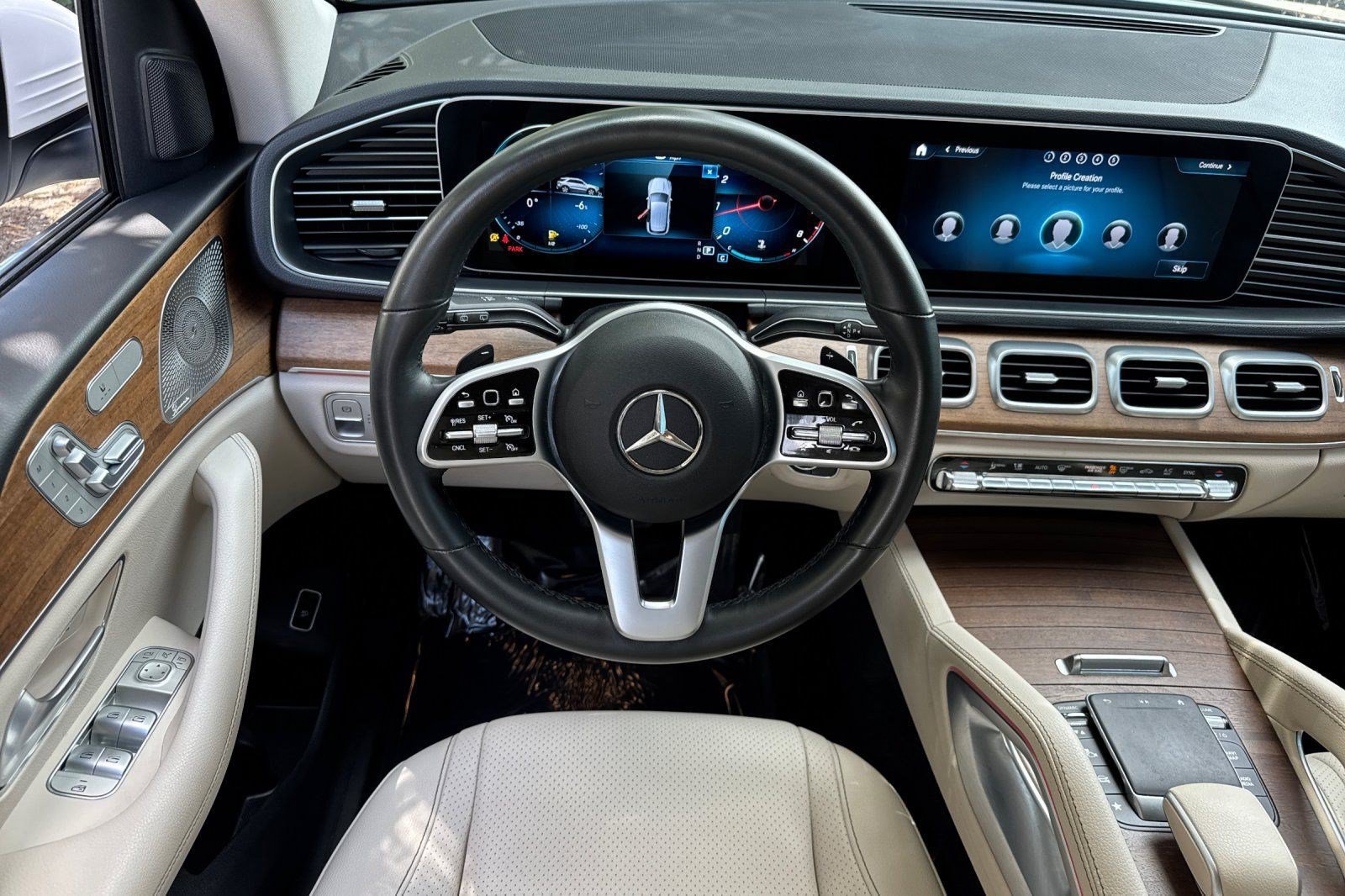 Used 2022 Mercedes-Benz GLE 350 4MATIC w/ Premium Package image 46