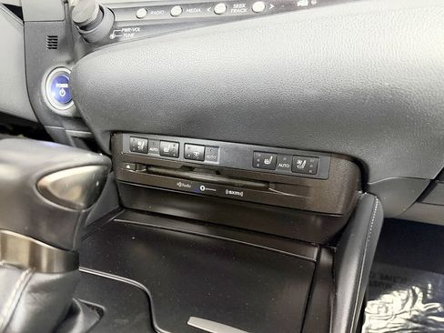 Used 2019 Lexus ES 300h w/ Premium Package FWD image 61