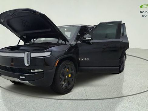 Used 2024 Rivian R1S Adventure AWD/4WD image 12