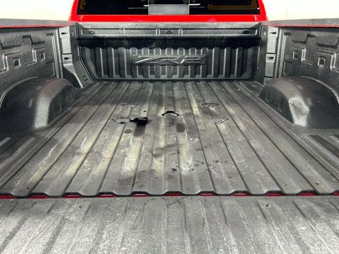 Used 2024 Chevrolet Silverado 2500 ZR2 w/ Technology Package AWD/4WD image 15