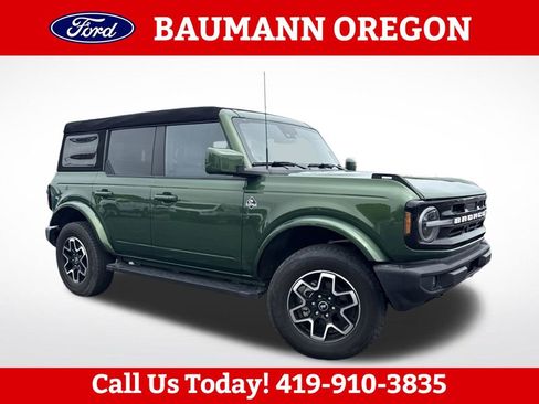 Used 2023 Ford Bronco Outer Banks AWD/4WD image 1
