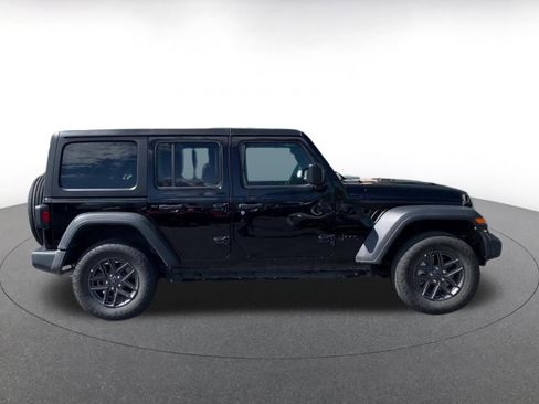 Used 2025 Jeep Wrangler Sport S image 15
