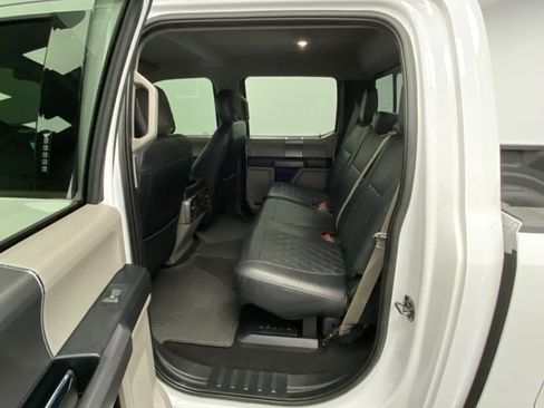 Used 2019 Ford F250 XLT w/ XLT Premium Package AWD/4WD image 35