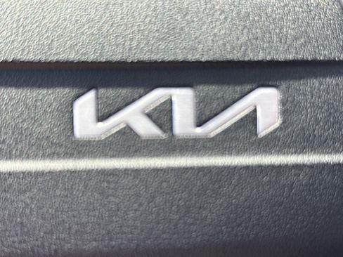 New 2025 Kia K4 LXS image 26