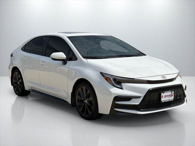 Certified 2026 Toyota Corolla XSE FWD image 3