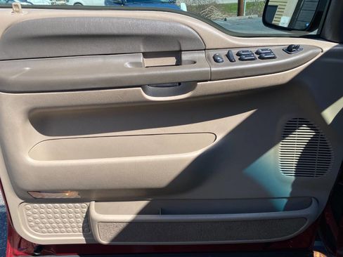 Used 2002 Ford Excursion XLT image 11