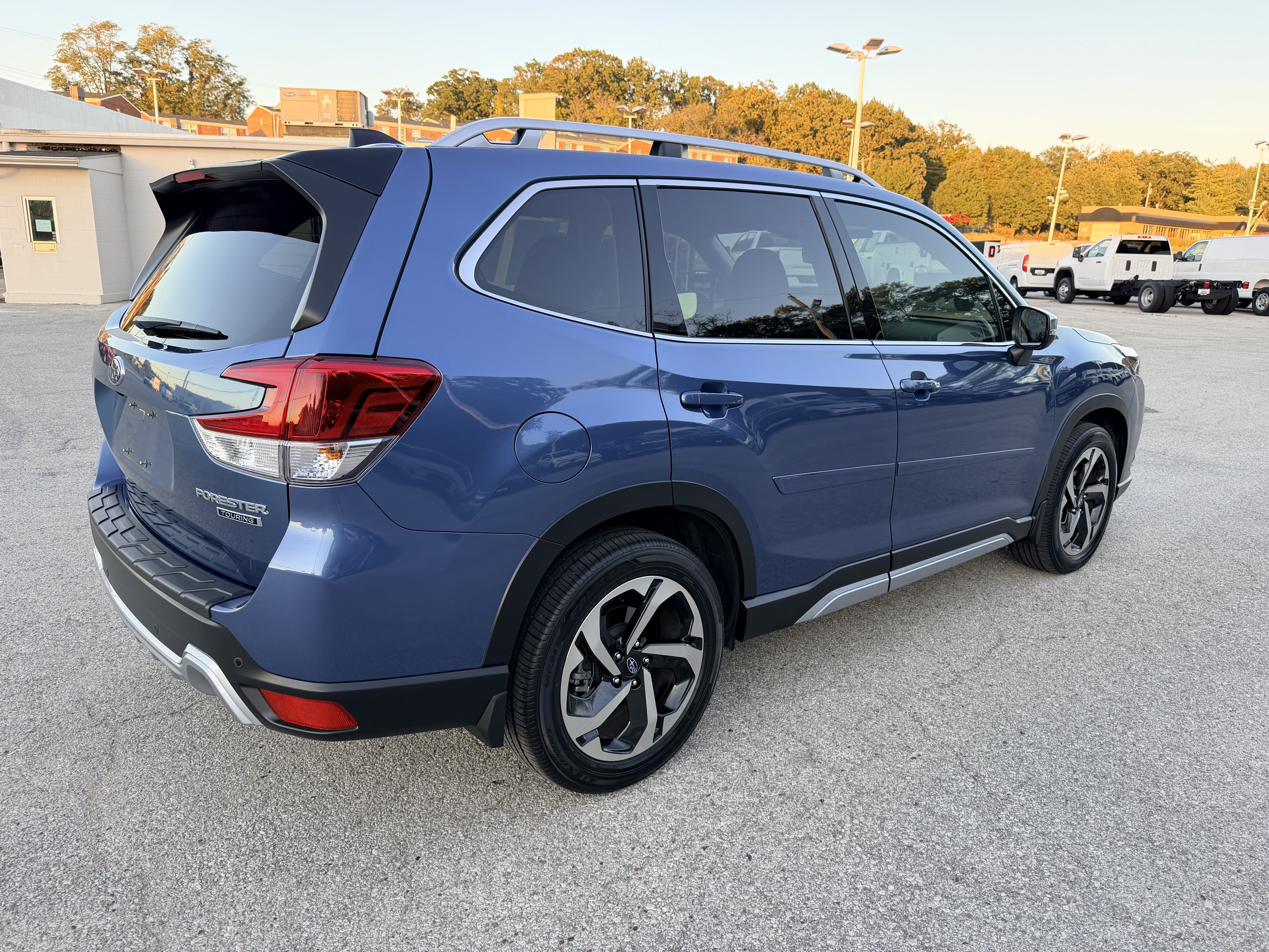 Used 2024 Subaru Forester Touring w/ Convenience Package AWD/4WD image 7
