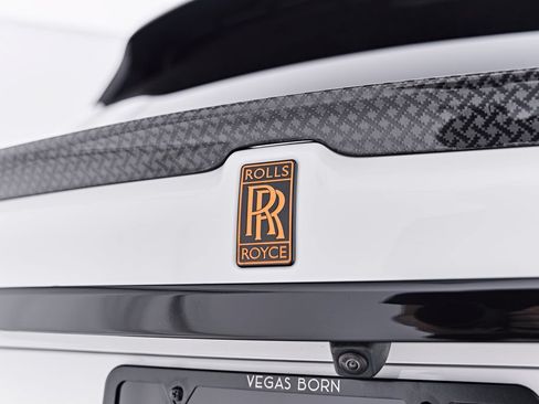 Used 2026 Rolls-Royce Cullinan AWD/4WD image 38