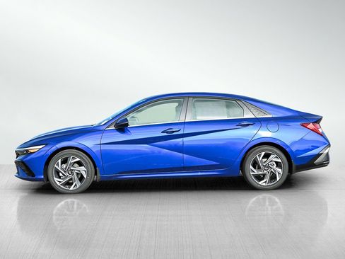 New 2026 Hyundai Elantra Limited image 4