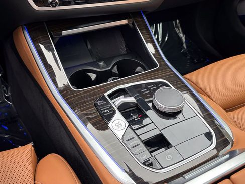 Used 2024 BMW X5 xDrive40i w/ Premium Package AWD/4WD image 32