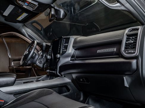 Used 2024 RAM 2500 Laramie w/ Night Edition image 18