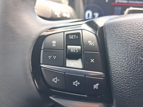 Used 2026 Ford Explorer Platinum RWD image 19