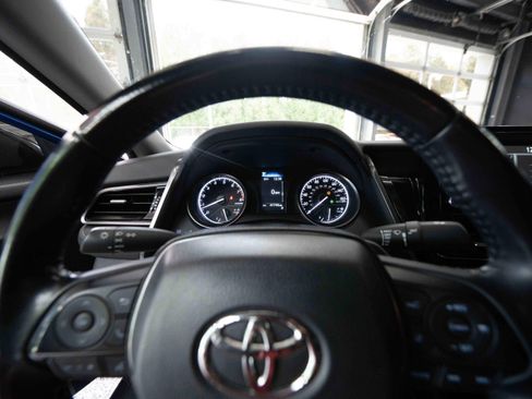 Used 2024 Toyota Camry SE FWD image 15