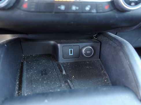 Used 2020 Ford Escape Titanium AWD/4WD image 23