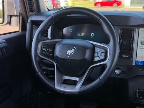 Used 2025 Ford Bronco Badlands AWD/4WD image 8