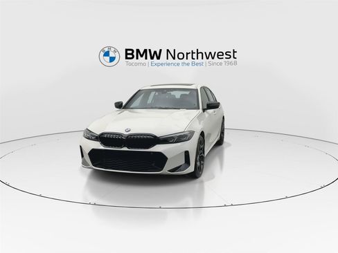 New 2026 BMW 330i xDrive Sedan w/ M Sport Package image 8