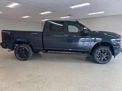 New 2026 RAM 2500 Tradesman AWD/4WD image 4