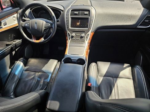 Used 2016 Lincoln MKX Reserve w/ Luxury Package image 25