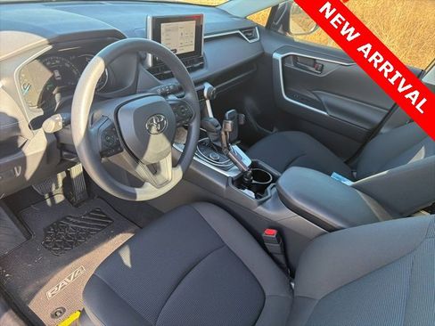 Used 2025 Toyota RAV4 LE image 12