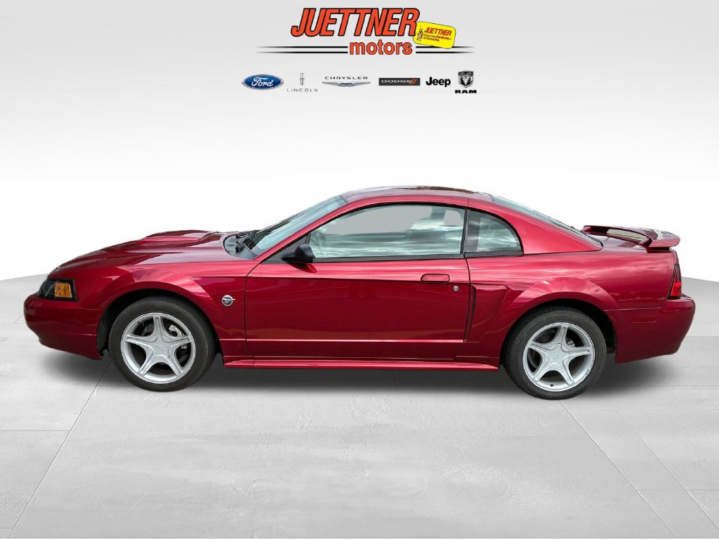 Used 2004 Ford Mustang GT RWD image 2