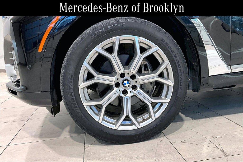 Used 2021 BMW X7 xDrive40i w/ Premium Package 2 AWD/4WD image 11