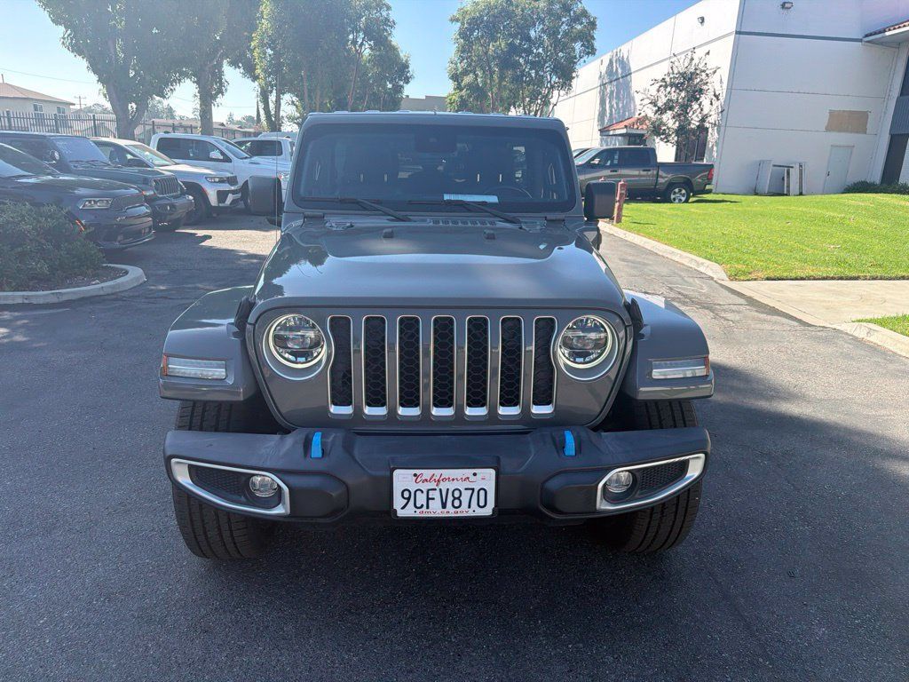 Used 2022 Jeep Wrangler Unlimited Sahara w/ Cold Weather Group AWD/4WD image 8