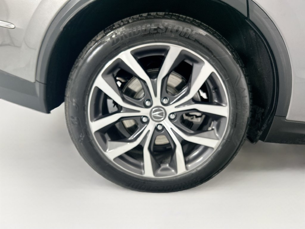 Used 2022 Acura MDX w/ Technology Package AWD/4WD image 32