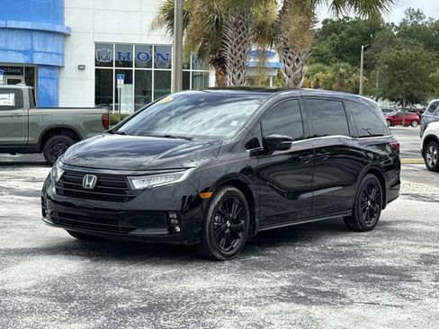 Used 2024 Honda Odyssey Sport image 13