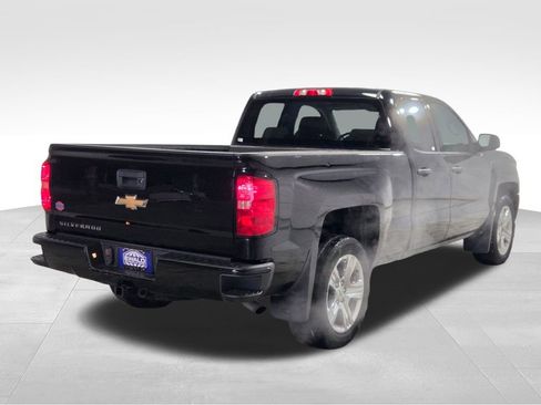 Used 2018 Chevrolet Silverado 1500 Custom w/ Custom Value Package image 18