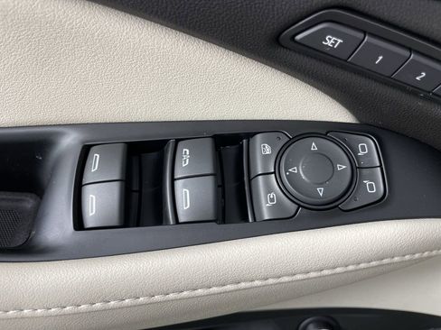 Used 2023 Buick Enclave Avenir w/ Trailering Package, 5000 lbs. FWD image 24