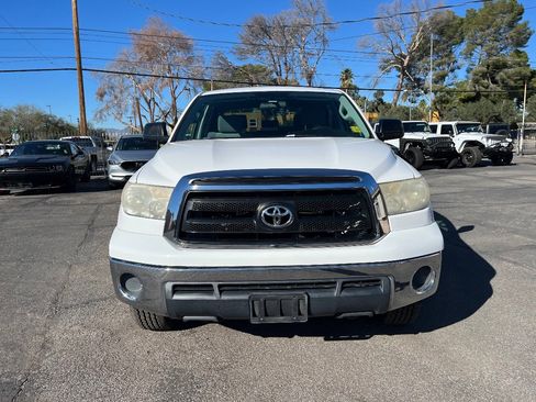 Used 2011 Toyota Tundra 4x4 CrewMax image 8