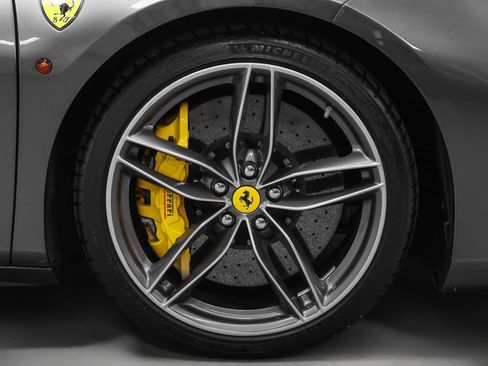 Certified 2018 Ferrari 488 Spider RWD image 10