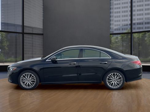 Used 2025 Mercedes-Benz CLA 250 image 8