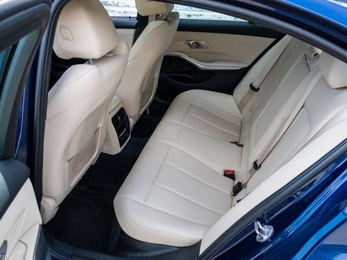 Used 2020 BMW 330i Sedan w/ Convenience Package RWD image 28
