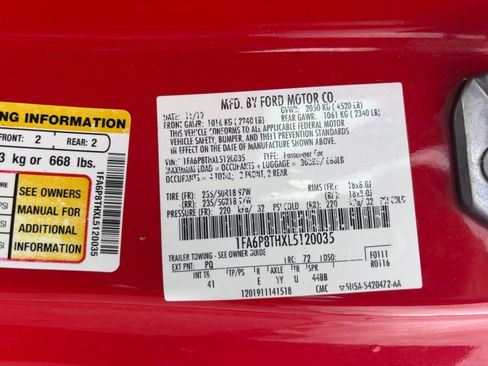 Used 2020 Ford Mustang Premium RWD image 23