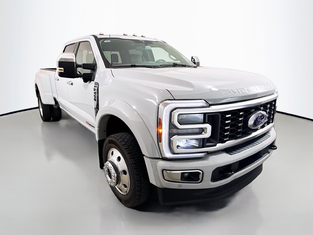 Used 2026 Ford F450 Platinum w/ Platinum Plus Package AWD/4WD image 1