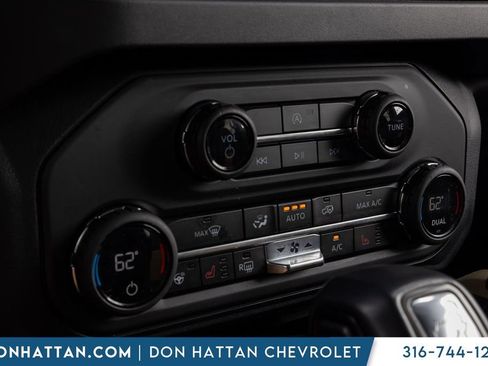 Used 2025 Ford Bronco Badlands AWD/4WD image 9