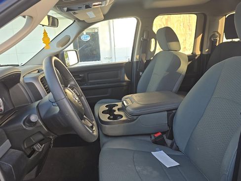 Used 2018 RAM 1500 Express w/ Express Value Package AWD/4WD image 12