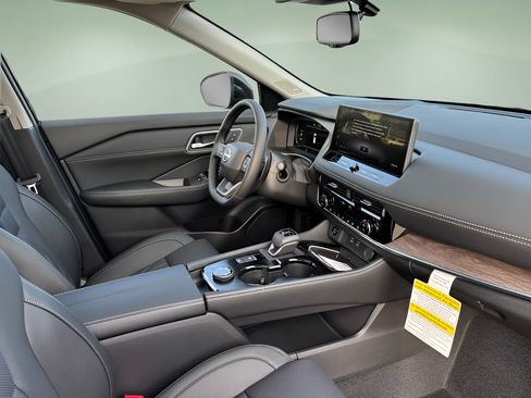 New 2026 Nissan Rogue Platinum w/ Platinum Premium Package AWD/4WD image 18