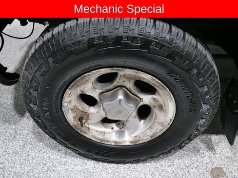 Used 1999 Ford Explorer XLT AWD/4WD image 15