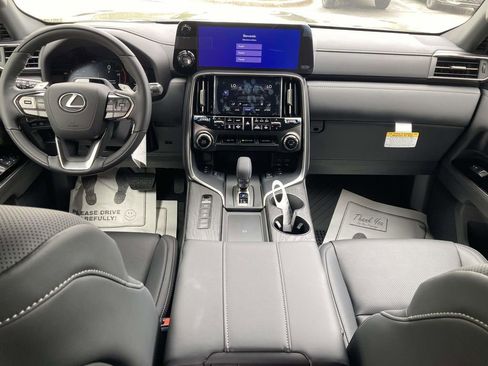 New 2026 Lexus LX 700h Luxury AWD/4WD image 10