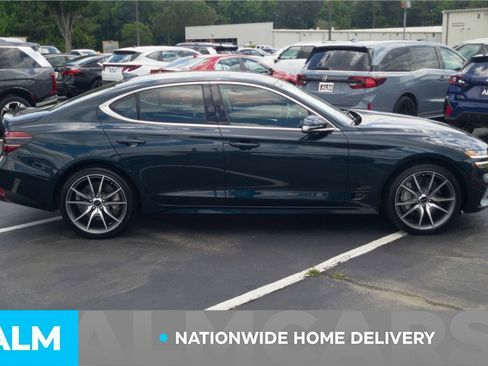 Used 2025 Genesis G70 2.5T RWD image 5