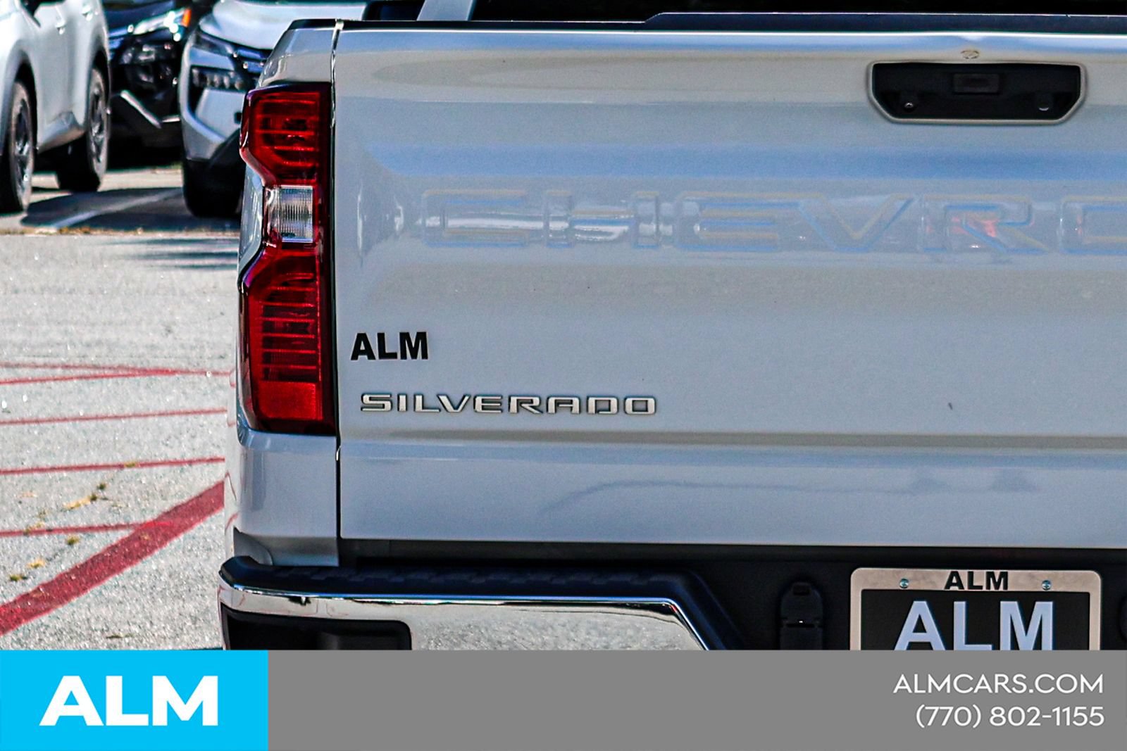 Used 2025 Chevrolet Silverado 1500 LT RWD image 13