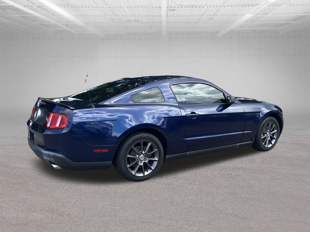 Used 2011 Ford Mustang Premium w/ 203A Rapid Spec Order Code RWD image 7