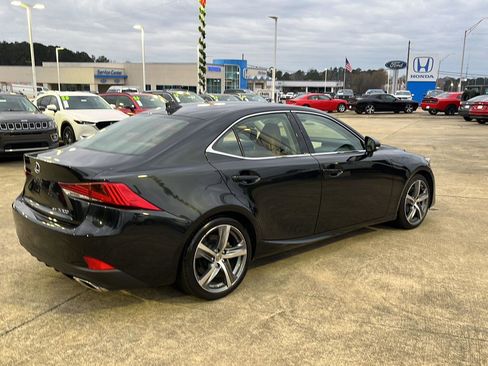 Used 2020 Lexus IS 300 AWD w/ Premium Package image 5