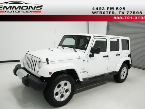 Used 2014 Jeep Wrangler Unlimited Sahara w/ Connectivity Group image 1