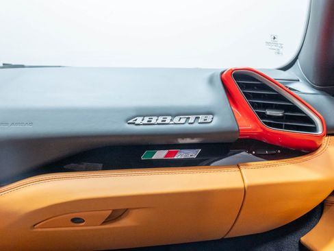 Used 2016 Ferrari 488 GTB RWD image 39