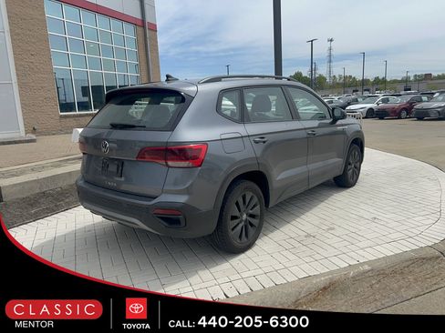 Used 2024 Volkswagen Taos S FWD image 2