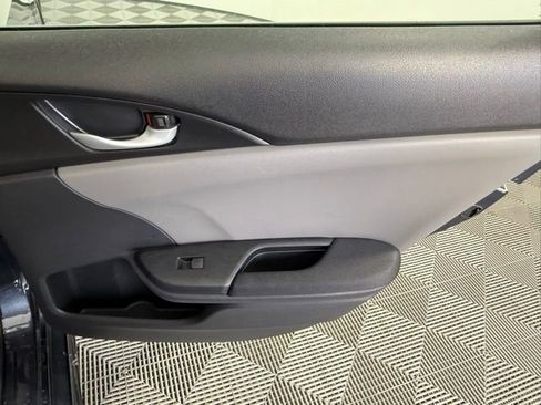 Certified 2019 Honda Civic EX image 40